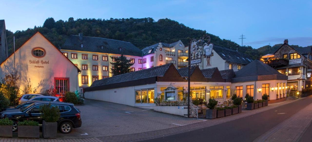 Schloss-Hotel Petry Treis-Karden Exterior photo